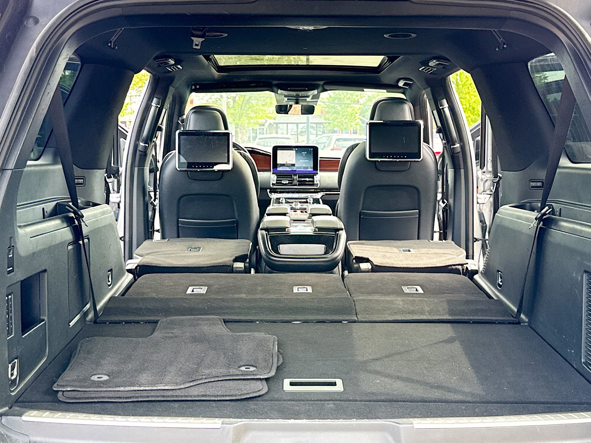 Used 2020 Lincoln Navigator L Reserve w/ Luxury Package AWD/4WD image 7