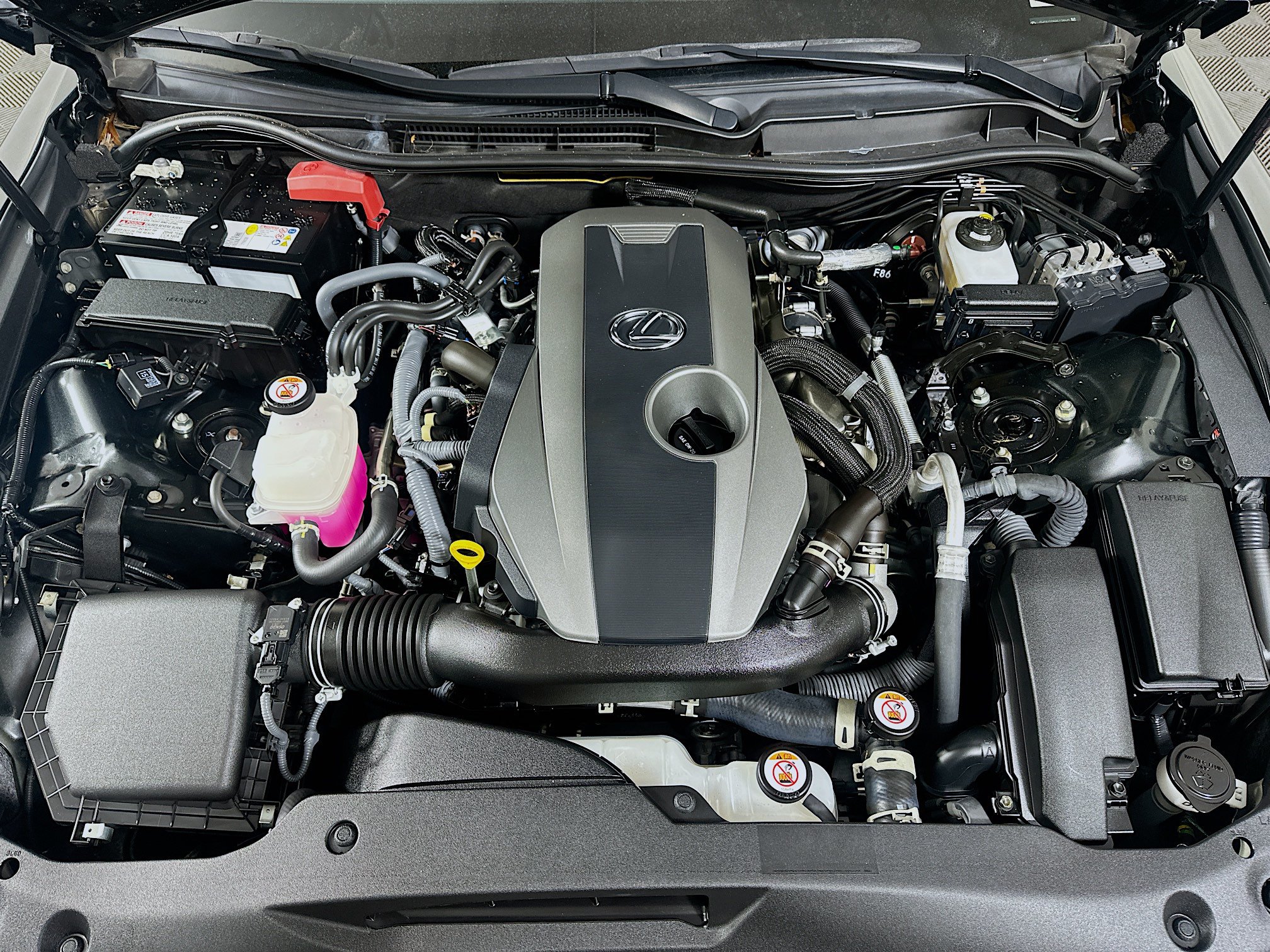 Used 2024 Lexus IS 300 w/ Comfort Package RWD image 33
