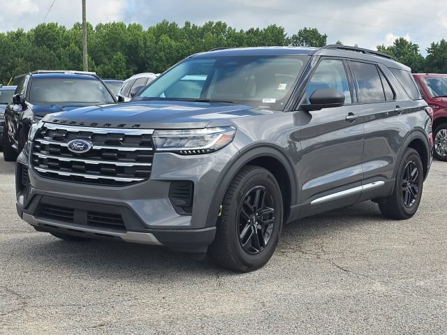 Used 2025 Ford Explorer Active RWD image 1
