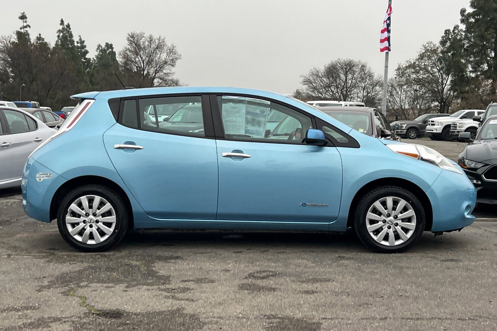 Used 2015 Nissan Leaf S w/ Charge Package image 3