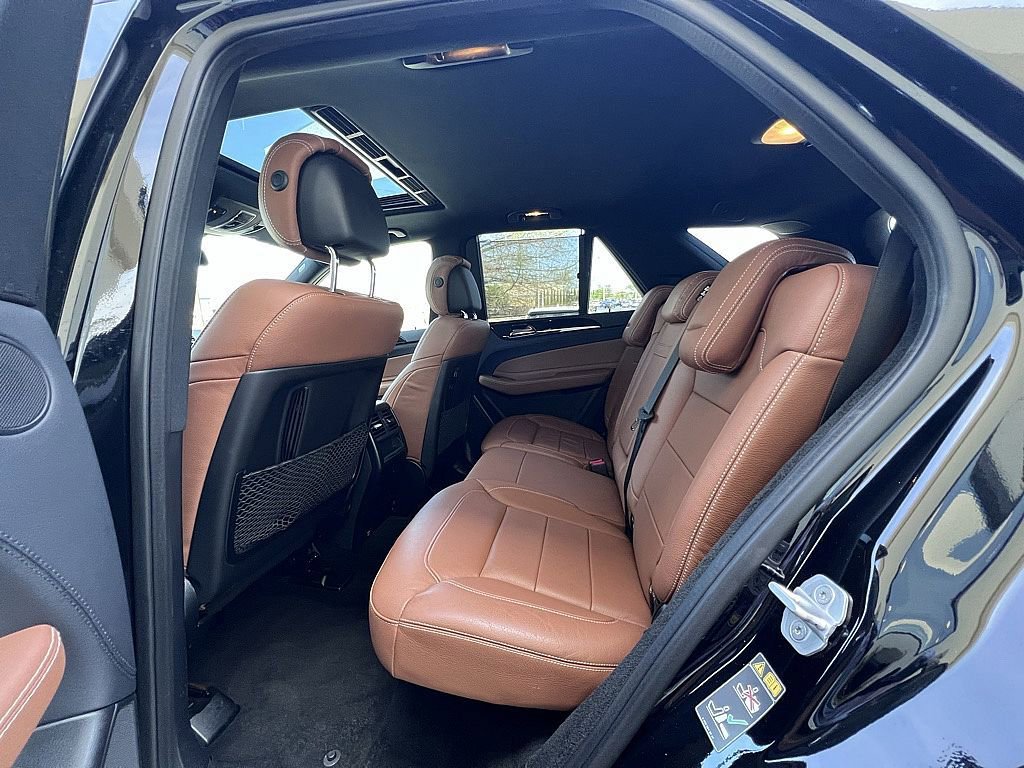 Used 2016 Mercedes-Benz GLE 400 4MATIC image 13