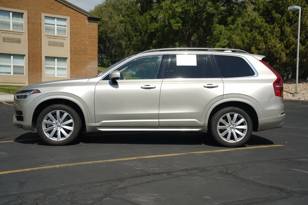 Used 2016 Volvo XC90 T6 Momentum w/ Momentum Plus Package AWD/4WD image 2