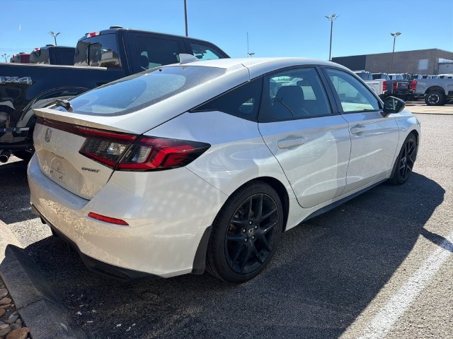 Used 2023 Honda Civic Sport image 3