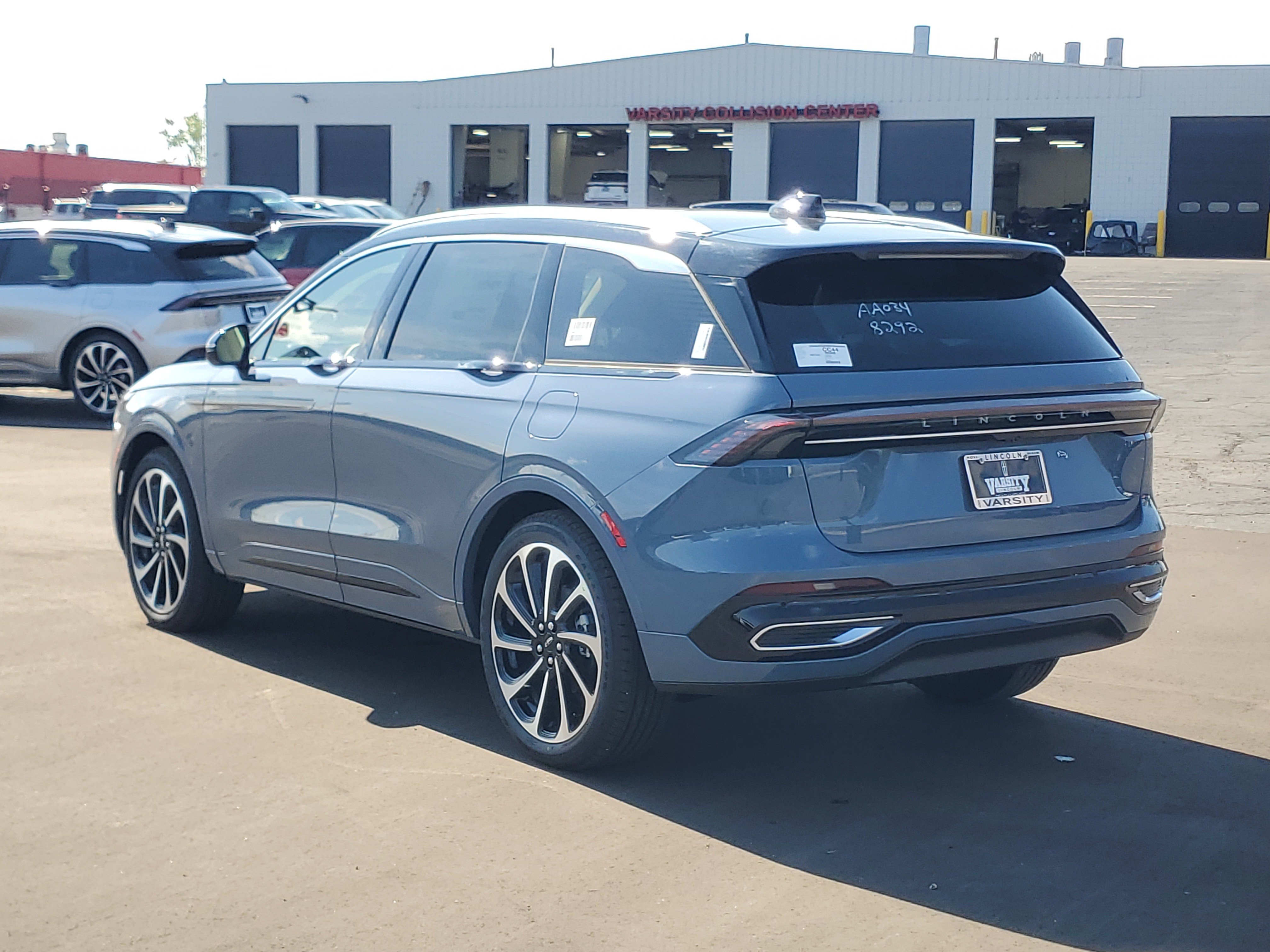 New 2026 Lincoln Nautilus Black Label AWD/4WD image 3