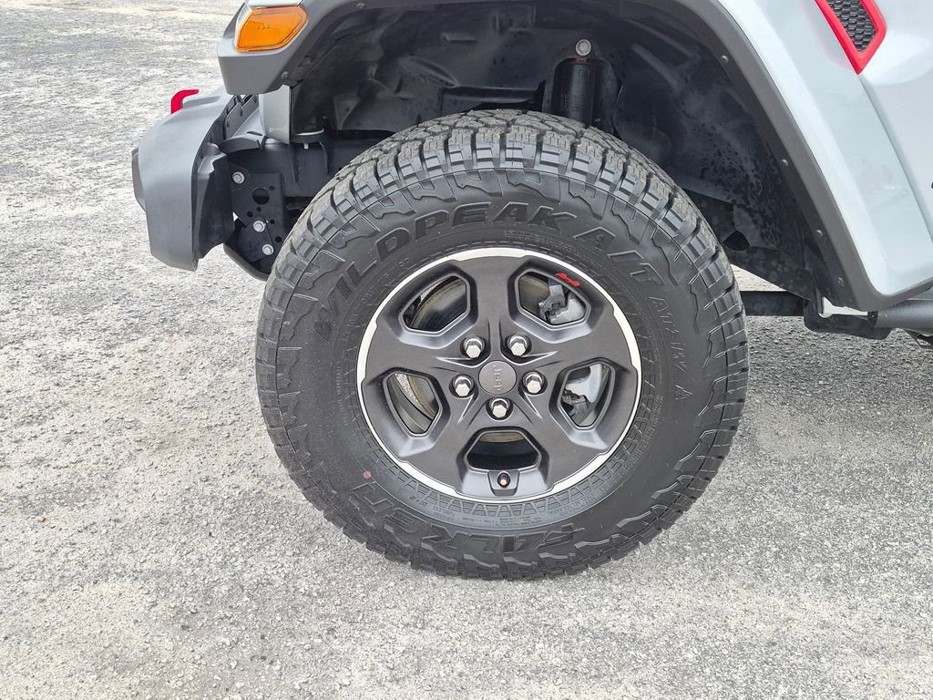 Used 2023 Jeep Gladiator Rubicon w/ LED Lighting Group AWD/4WD image 10