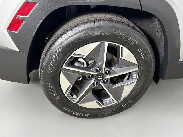 Used 2026 Hyundai Tucson SEL Plus FWD image 32