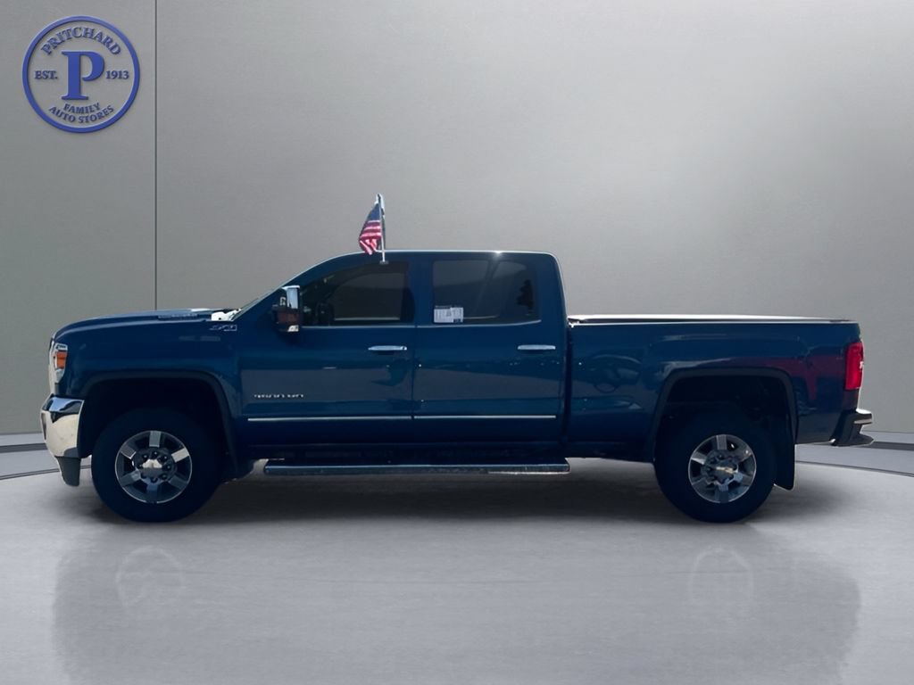 Used 2017 GMC Sierra 3500 SLT w/ Duramax Plus Package AWD/4WD image 4