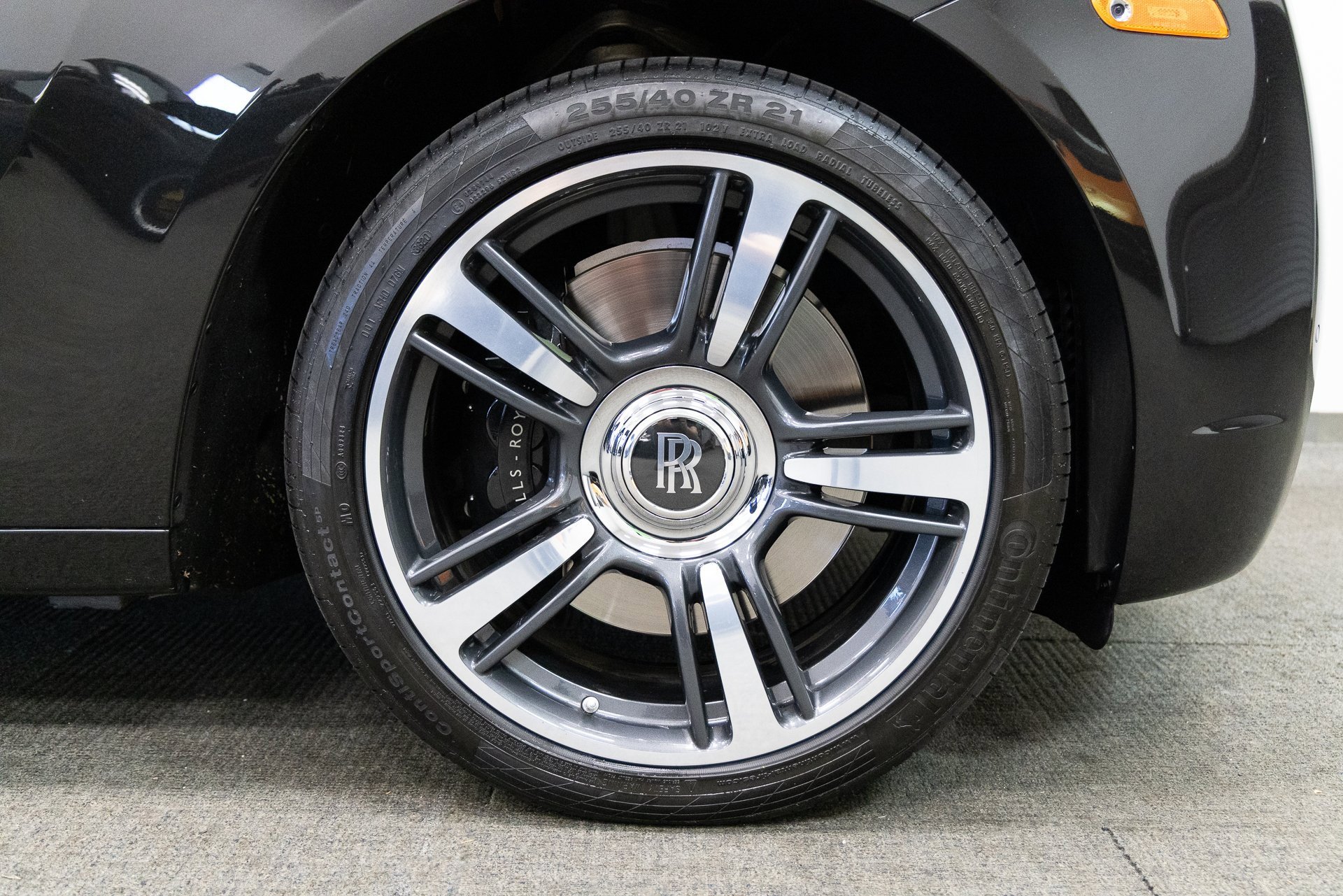 Used 2014 Rolls-Royce Ghost image 33