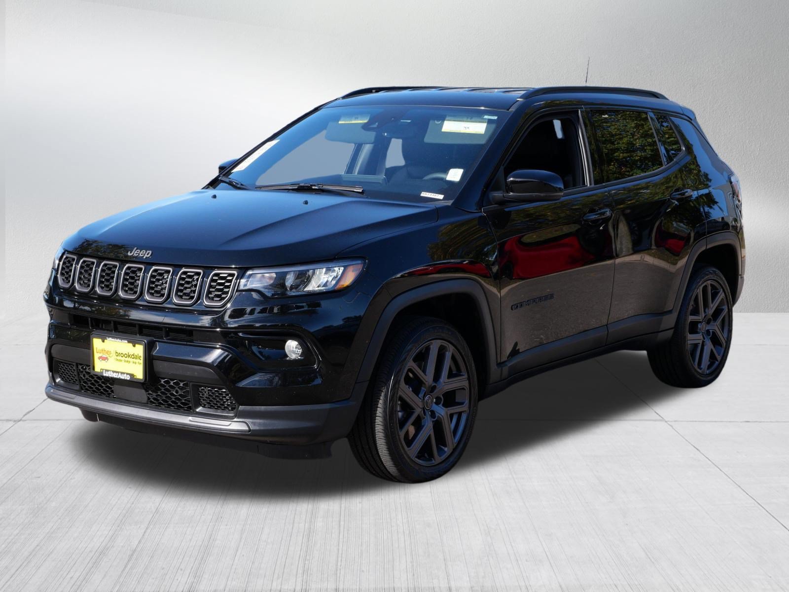Used 2026 Jeep Compass Limited AWD/4WD image 3