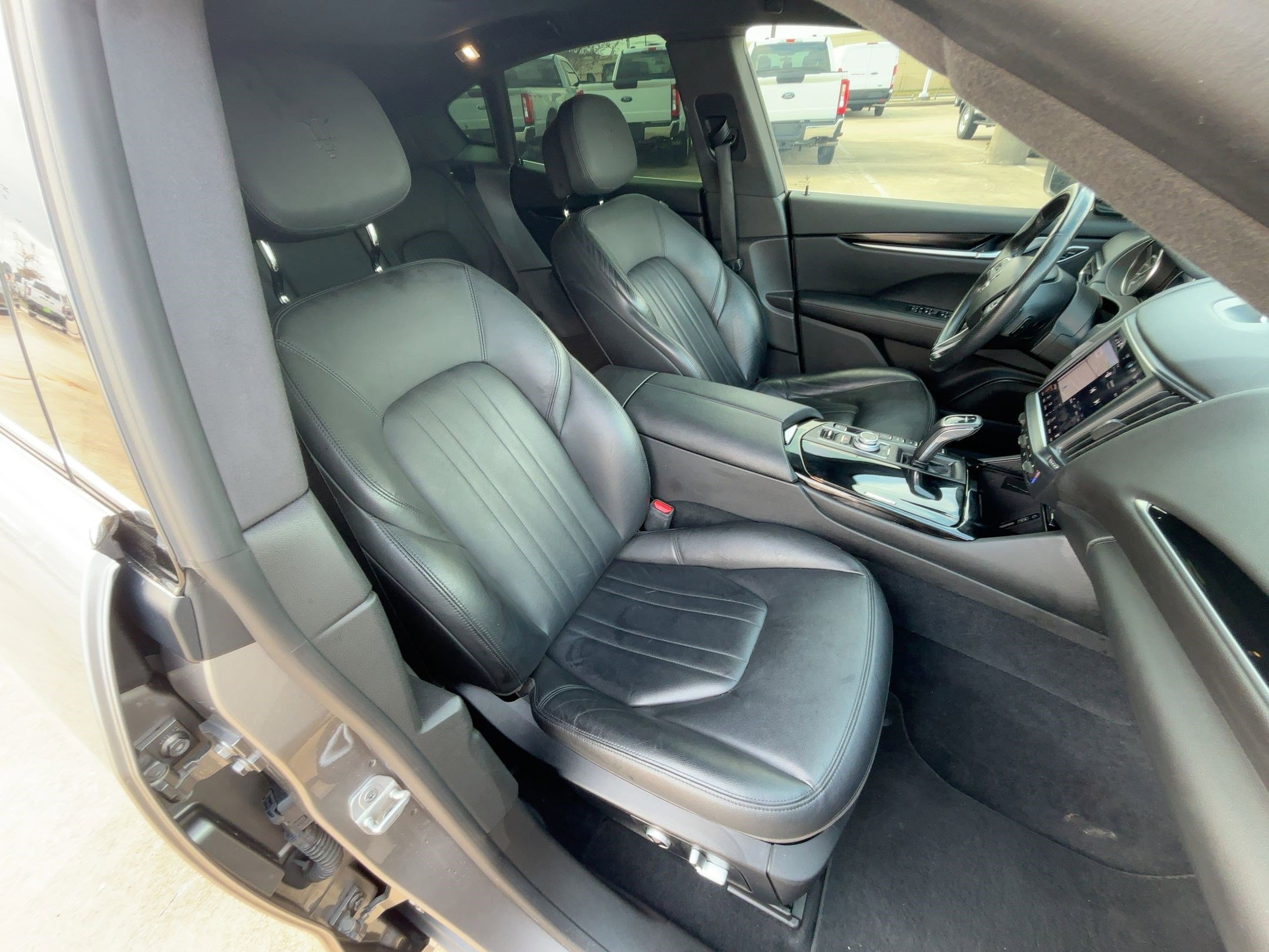 Used 2022 Maserati Levante GT image 31