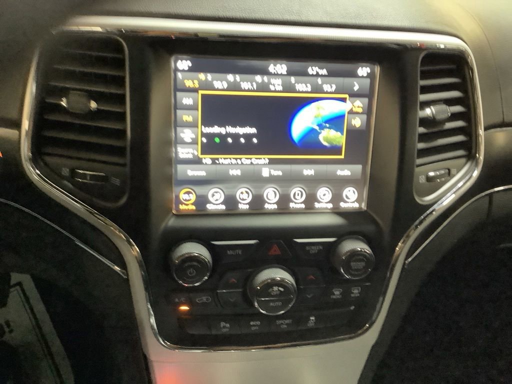 Certified 2018 Jeep Grand Cherokee Limited AWD/4WD image 32