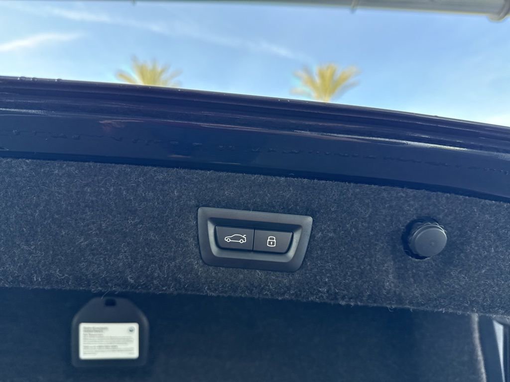 Used 2023 BMW 530e w/ Executive Package image 23