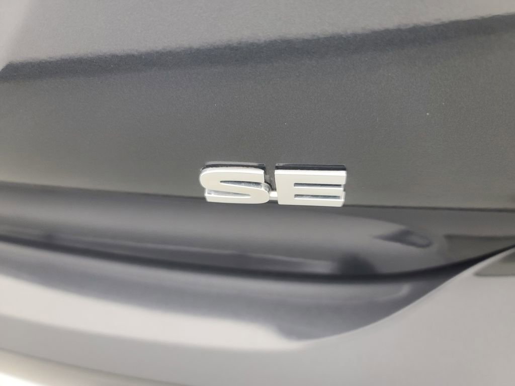 Used 2025 Mitsubishi Outlander SE AWD/4WD image 12