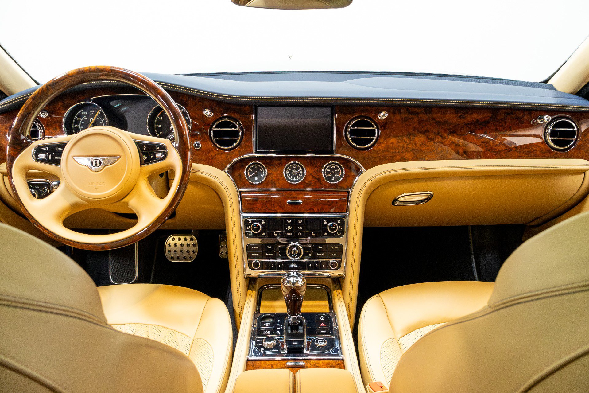 Used 2017 Bentley Mulsanne image 13