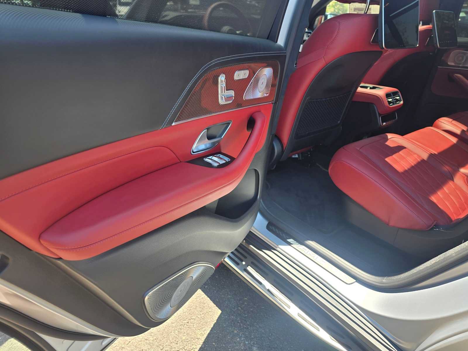 New 2026 Mercedes-Benz GLS 63 AMG 4MATIC image 18