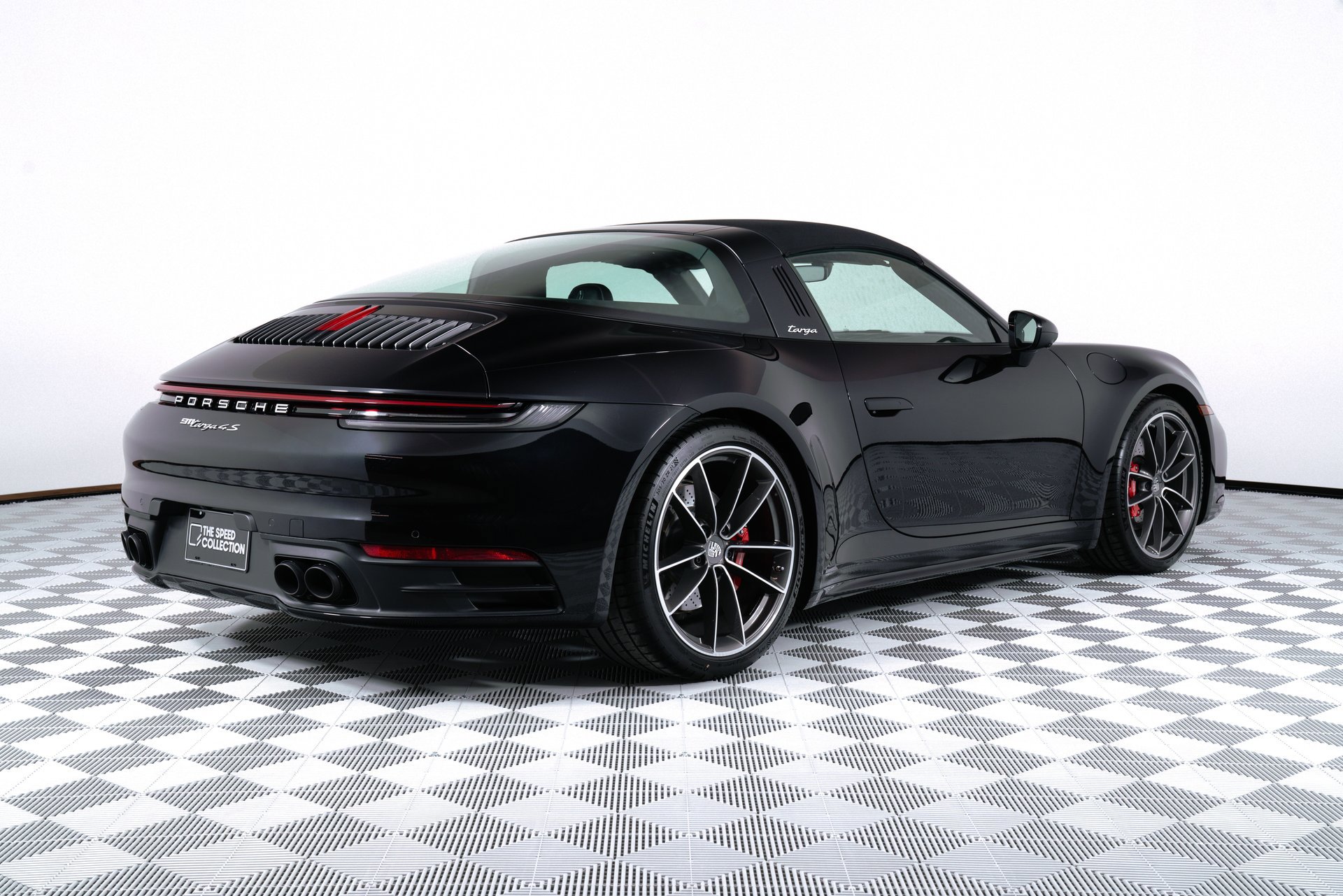Used 2024 Porsche 911 Targa 4S w/ Premium Package image 7