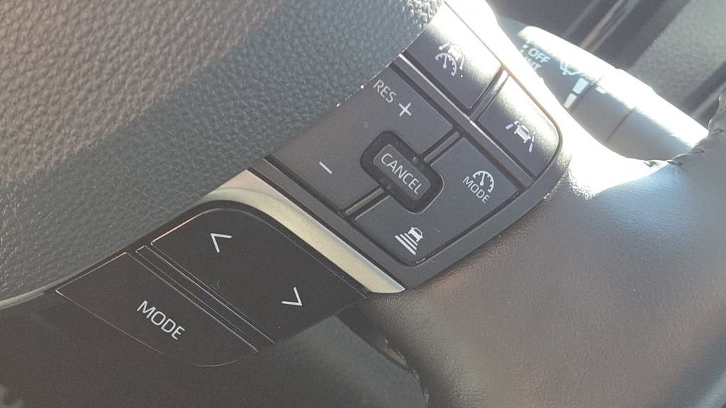 Used 2025 Toyota Camry XSE image 9