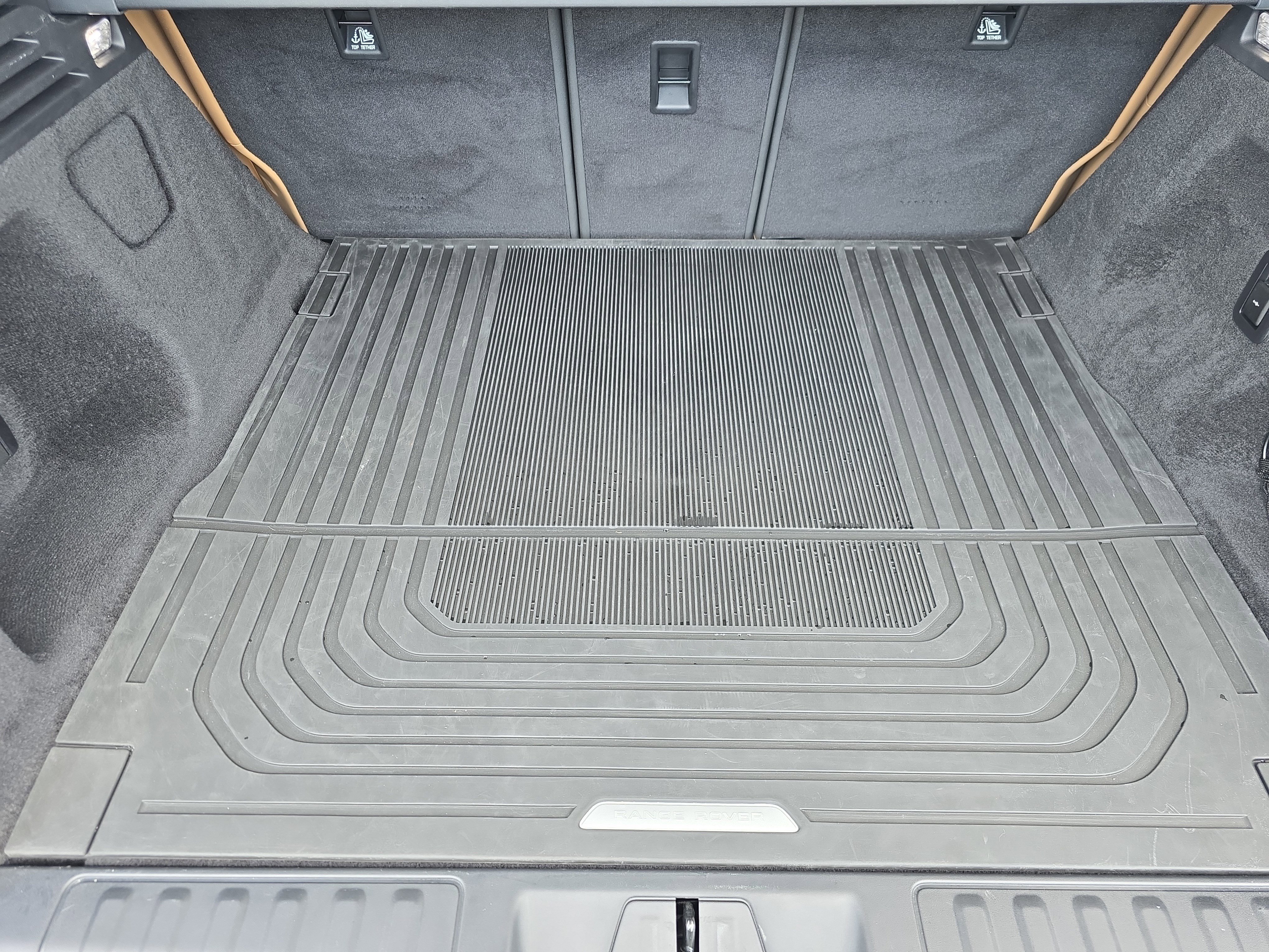 Used 2023 Land Rover Range Rover Sport SE image 12