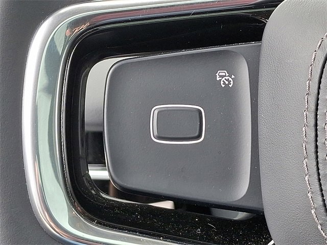 Used 2025 Lincoln Navigator Reserve image 22