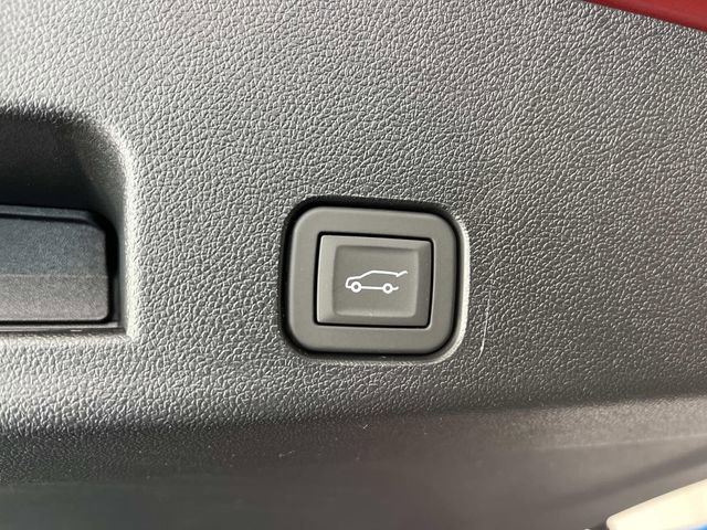 New 2026 Chevrolet Traverse LT w/ Sun and Wheel Package FWD image 21
