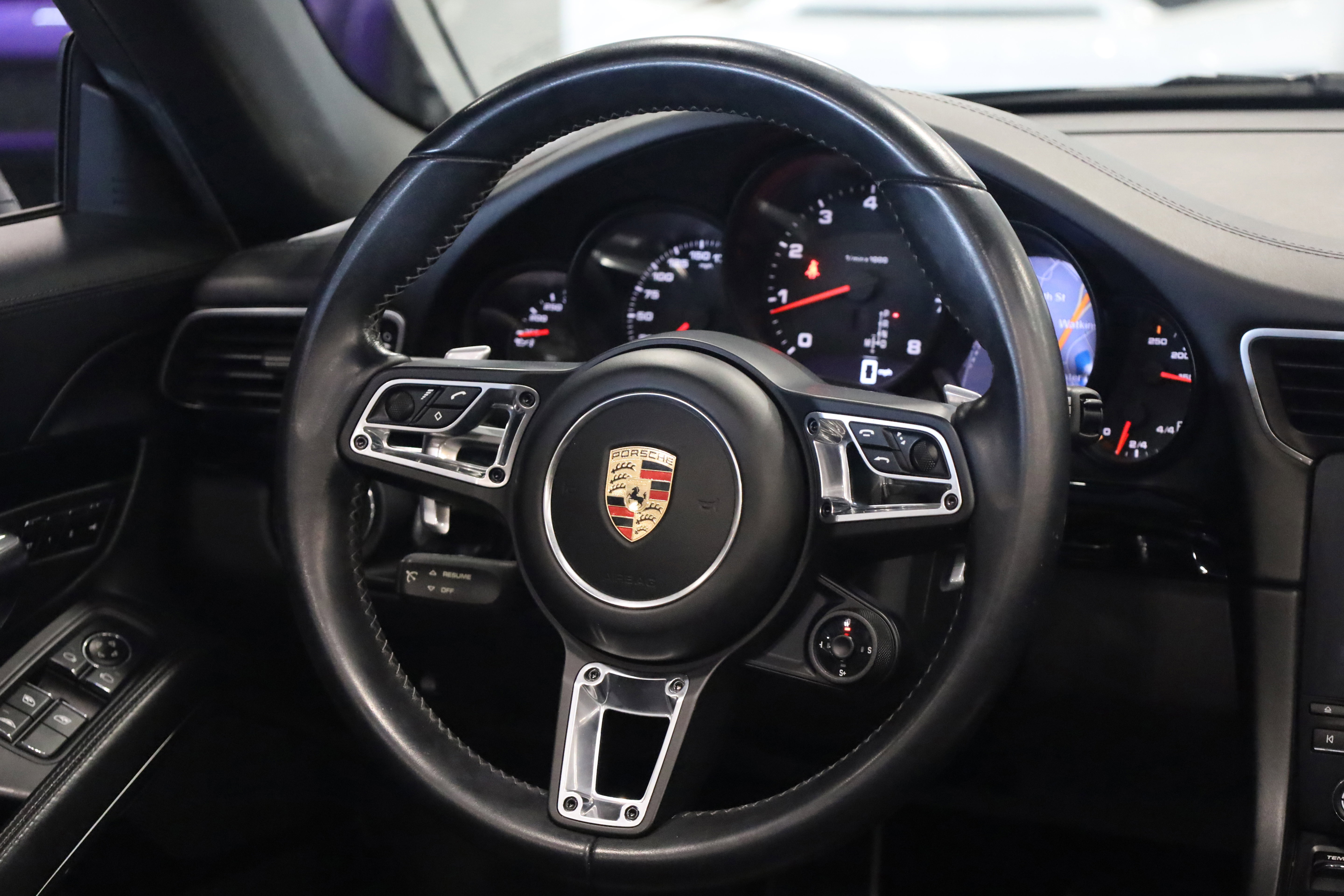 Used 2017 Porsche 911 Carrera 4S image 27