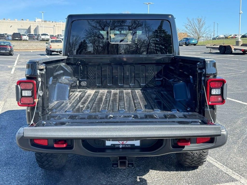 Used 2023 Jeep Gladiator Rubicon w/ LED Lighting Group image 4