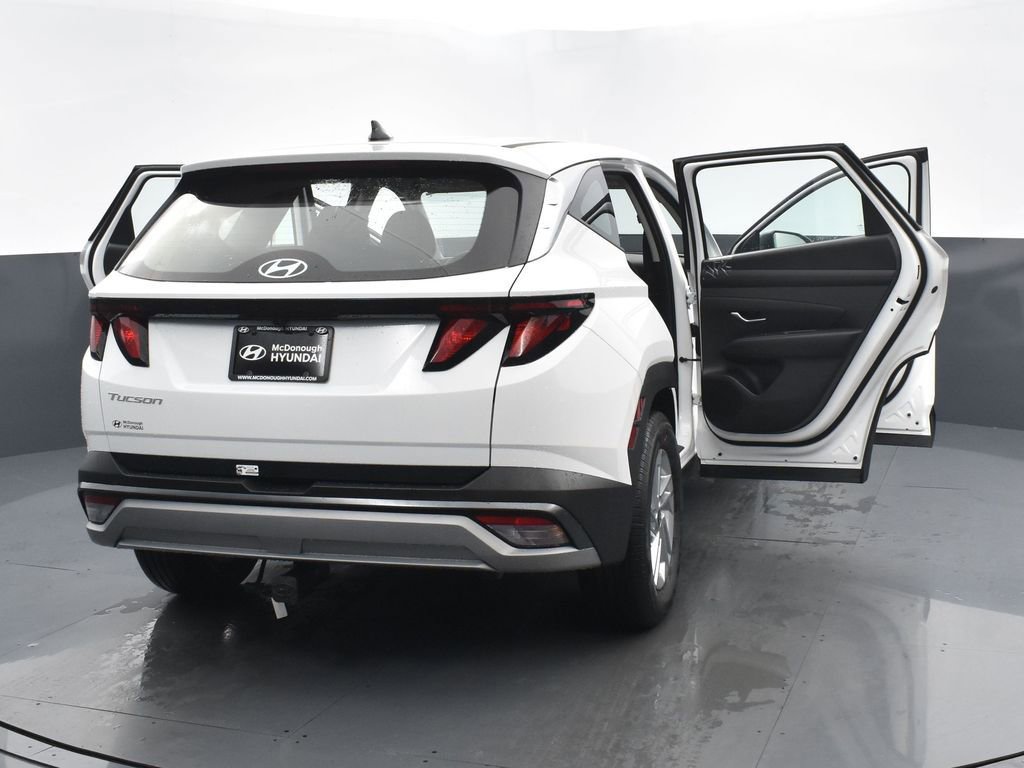 Used 2025 Hyundai Tucson SE image 28
