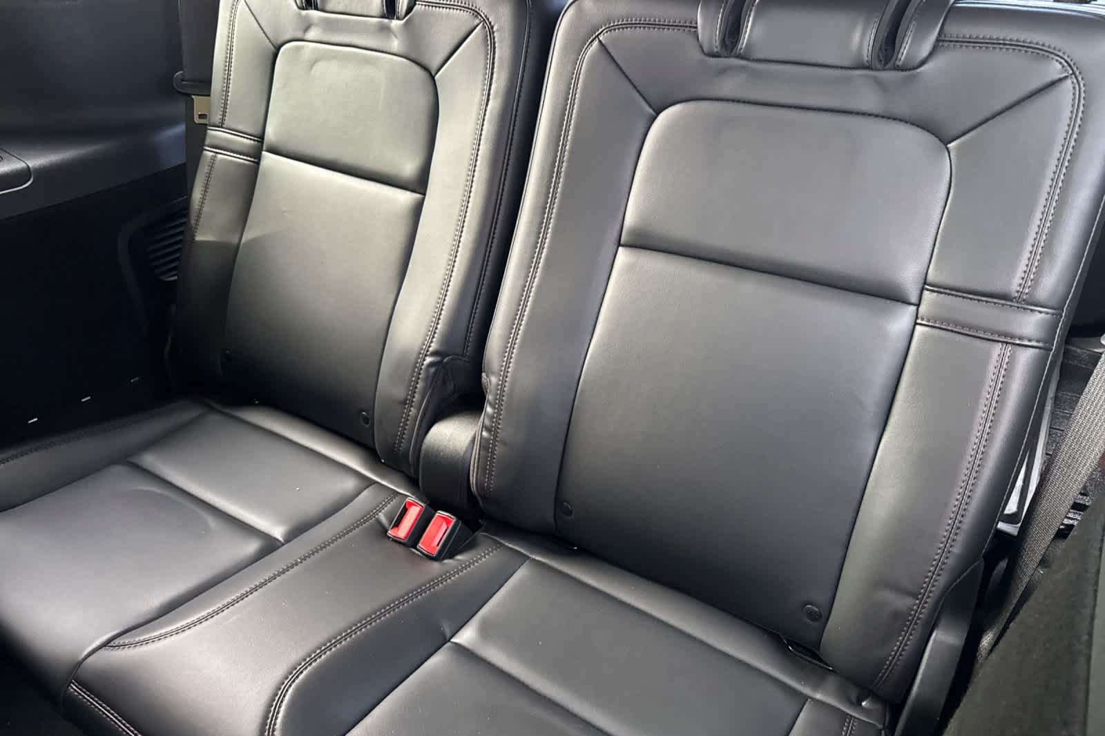 Used 2020 Lincoln Aviator Reserve RWD image 15
