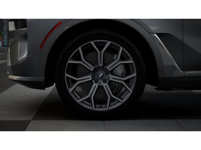 Used 2026 BMW X7 xDrive40i AWD/4WD image 7