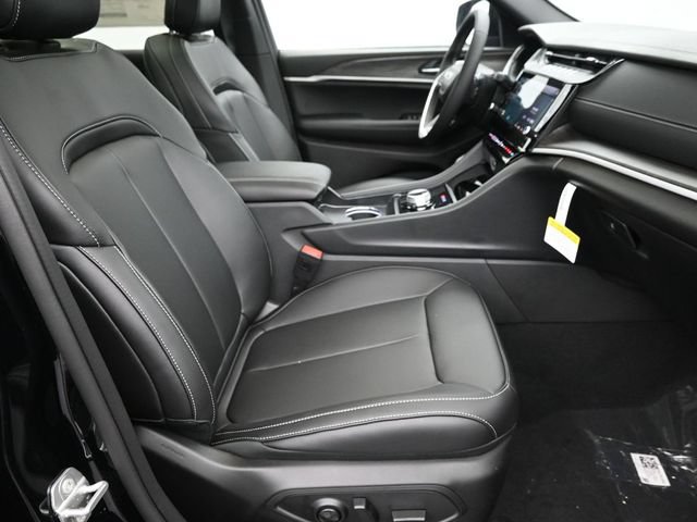New 2026 Jeep Grand Cherokee Limited w/ Limited Altitude Package RWD image 29