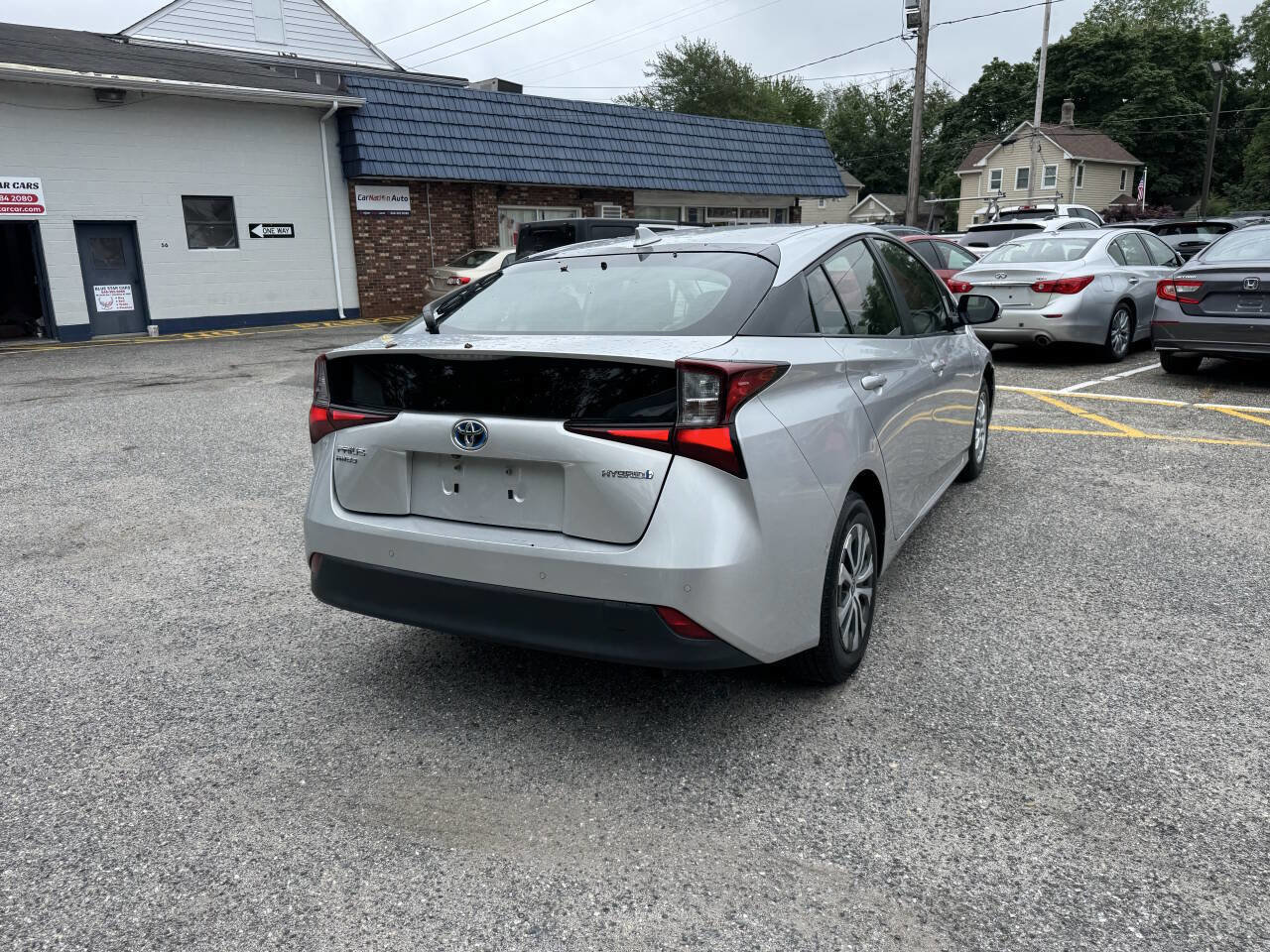 Used 2019 Toyota Prius LE AWD/4WD image 15