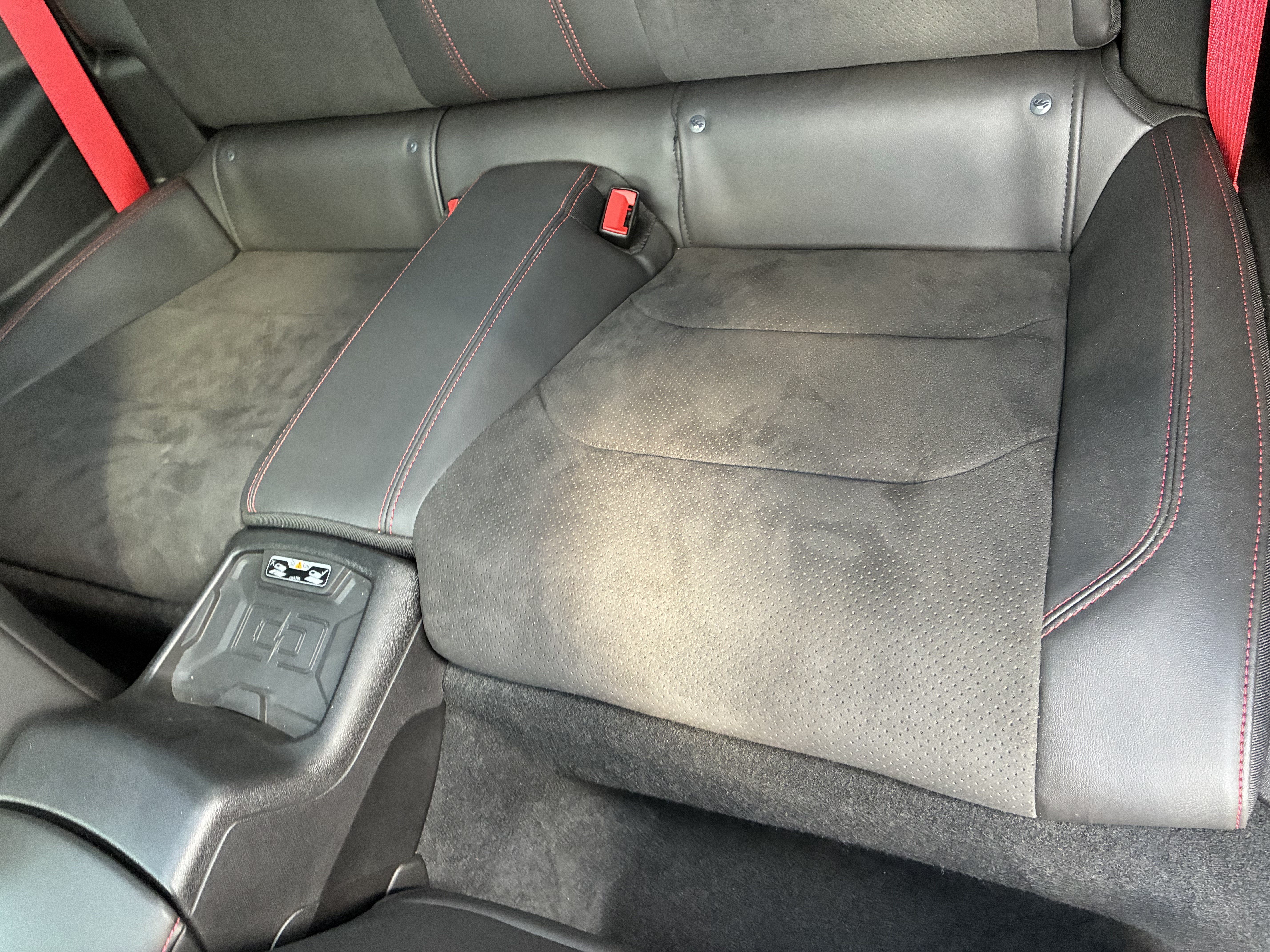 Used 2018 Chevrolet Camaro ZL1 RWD image 15