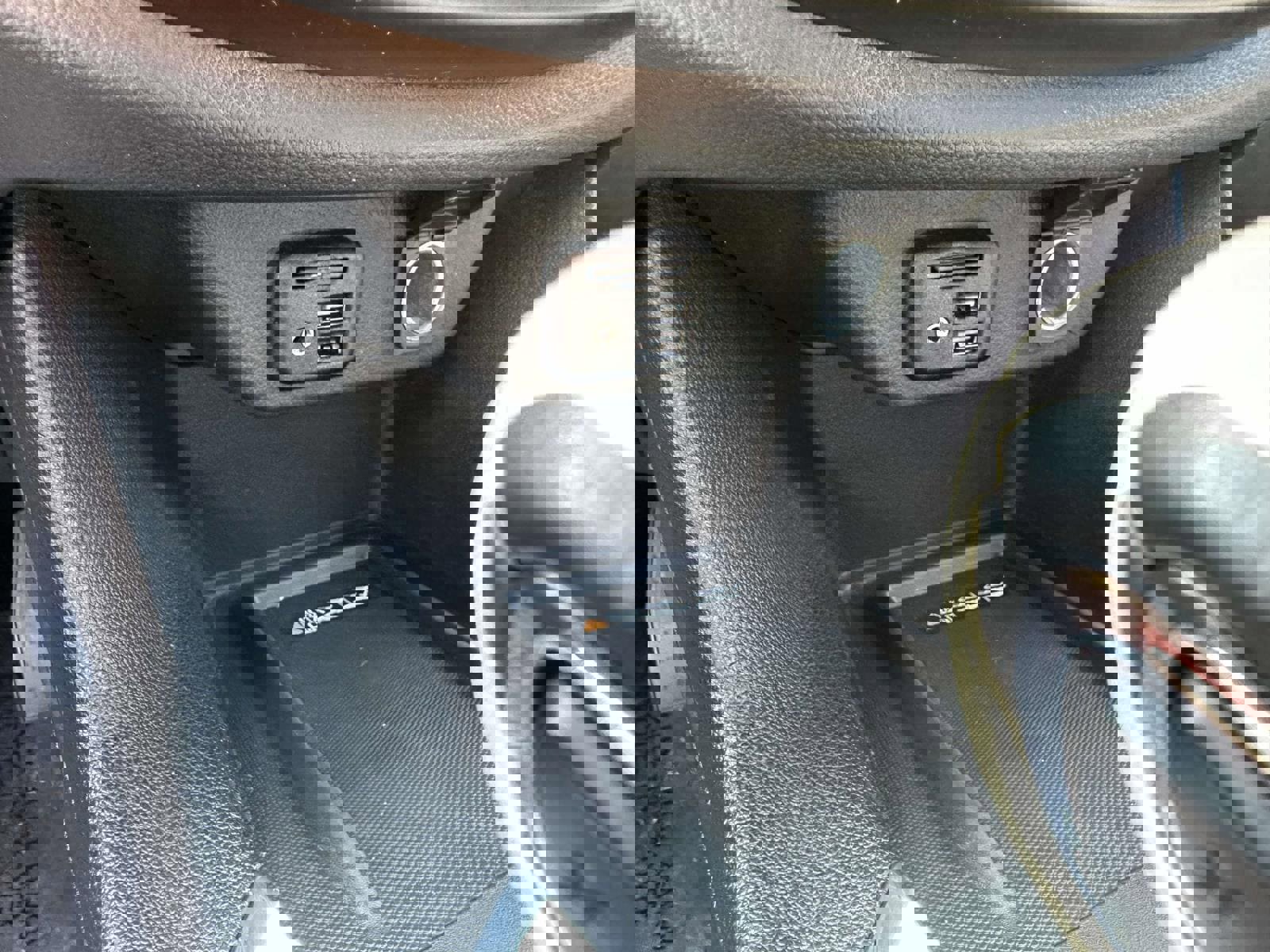 Used 2023 Chevrolet Traverse RS image 21