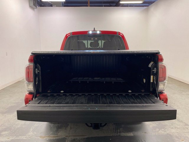 Used 2022 Toyota Tacoma TRD Off-Road w/ Technology Package AWD/4WD image 22