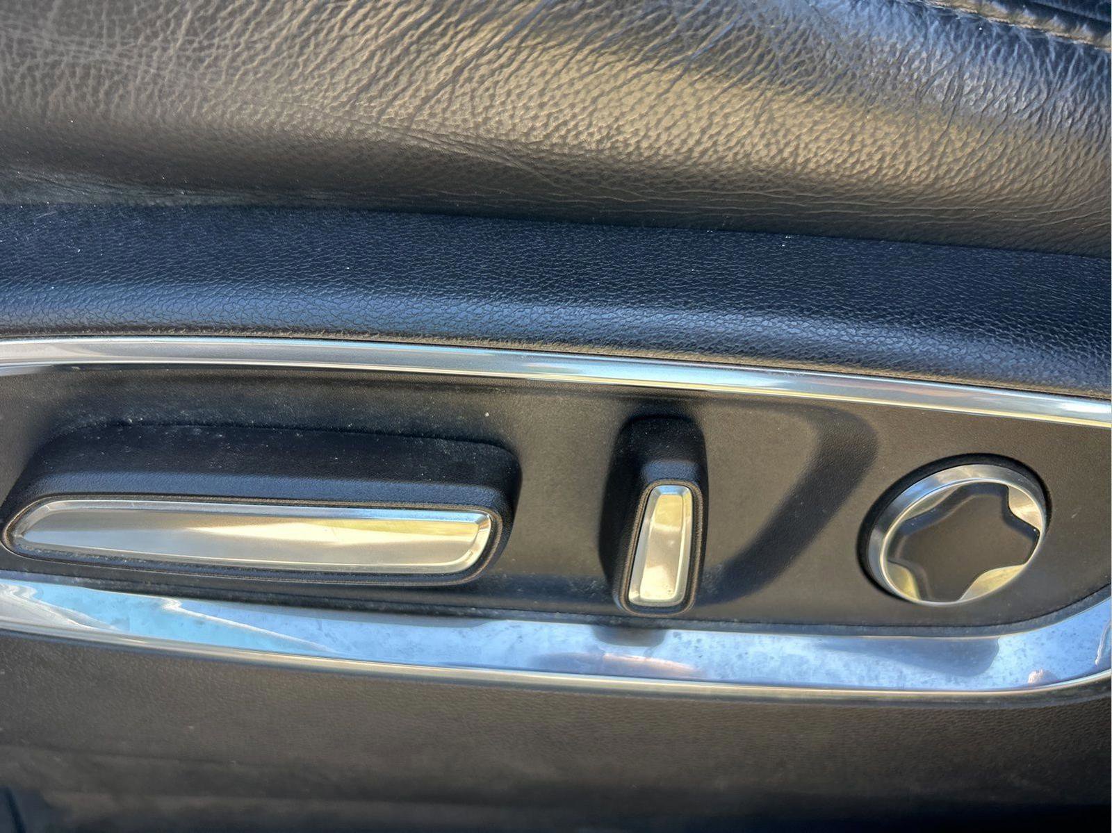 Used 2020 Acura MDX SH-AWD image 28