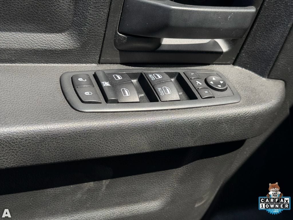 Used 2020 RAM 3500 Tradesman w/ Chrome Appearance Group AWD/4WD image 7