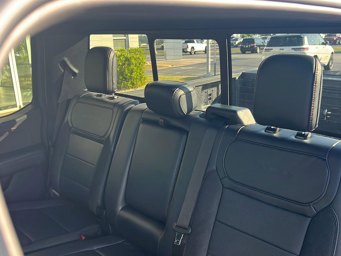 Used 2025 Ford F150 Raptor AWD/4WD image 35