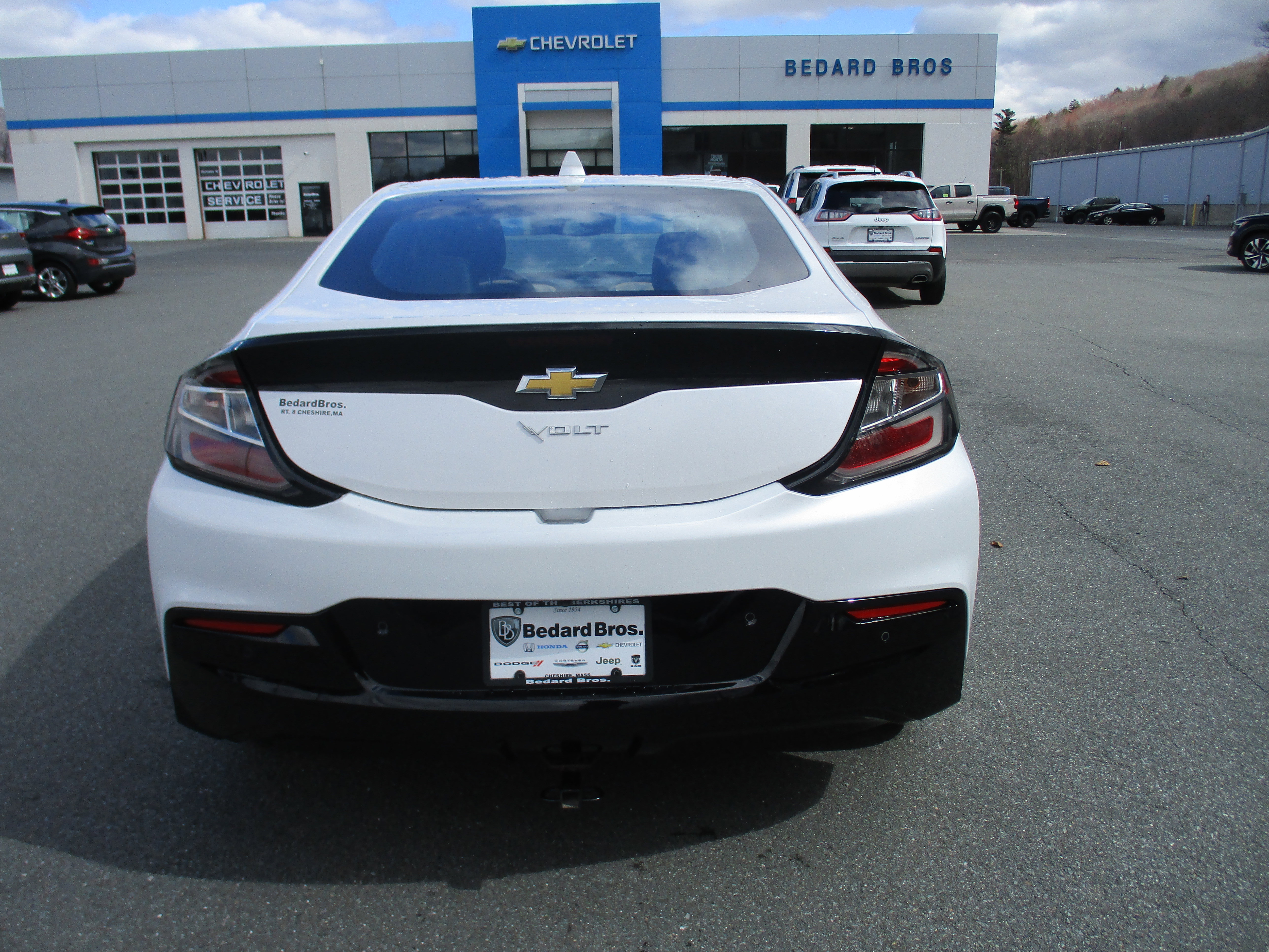 Used 2016 Chevrolet Volt Premier w/ Driver Confidence Package FWD image 6