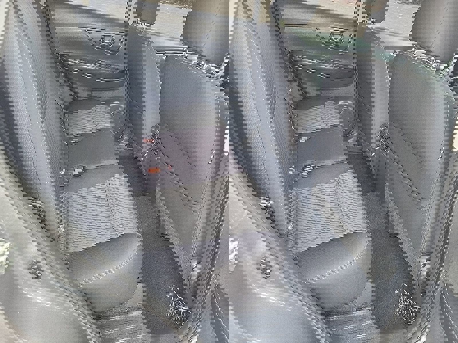 Used 2017 Nissan Rogue S image 26