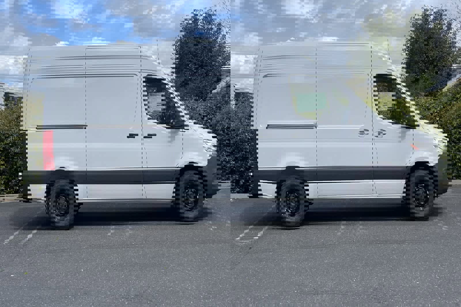 New 2025 Mercedes-Benz Sprinter 2500 image 2