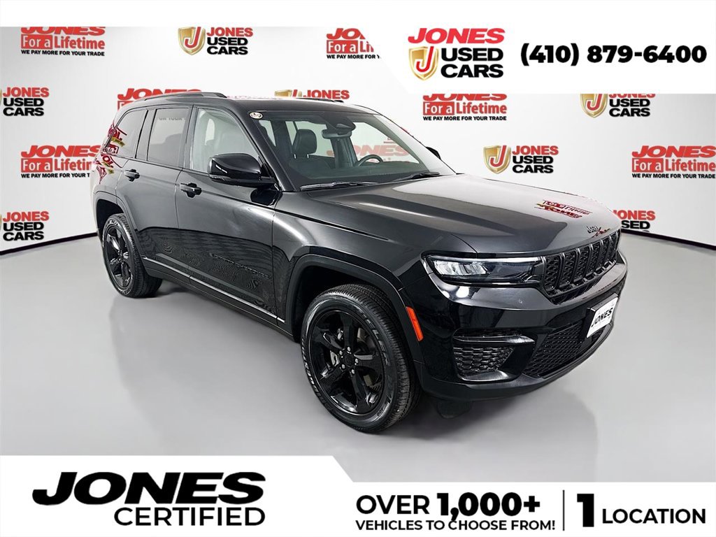 Used 2023 Jeep Grand Cherokee Altitude