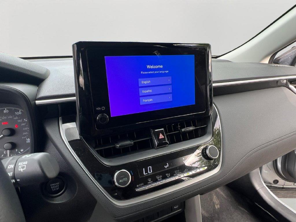 Used 2025 Toyota Corolla Cross LE FWD image 15