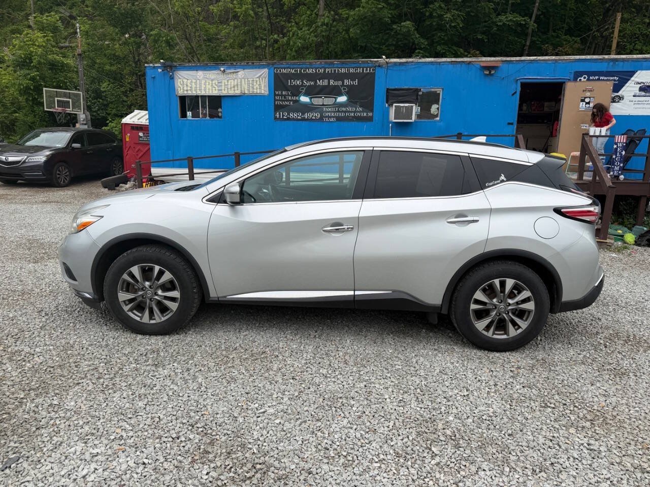 Used 2017 Nissan Murano SV AWD/4WD image 2
