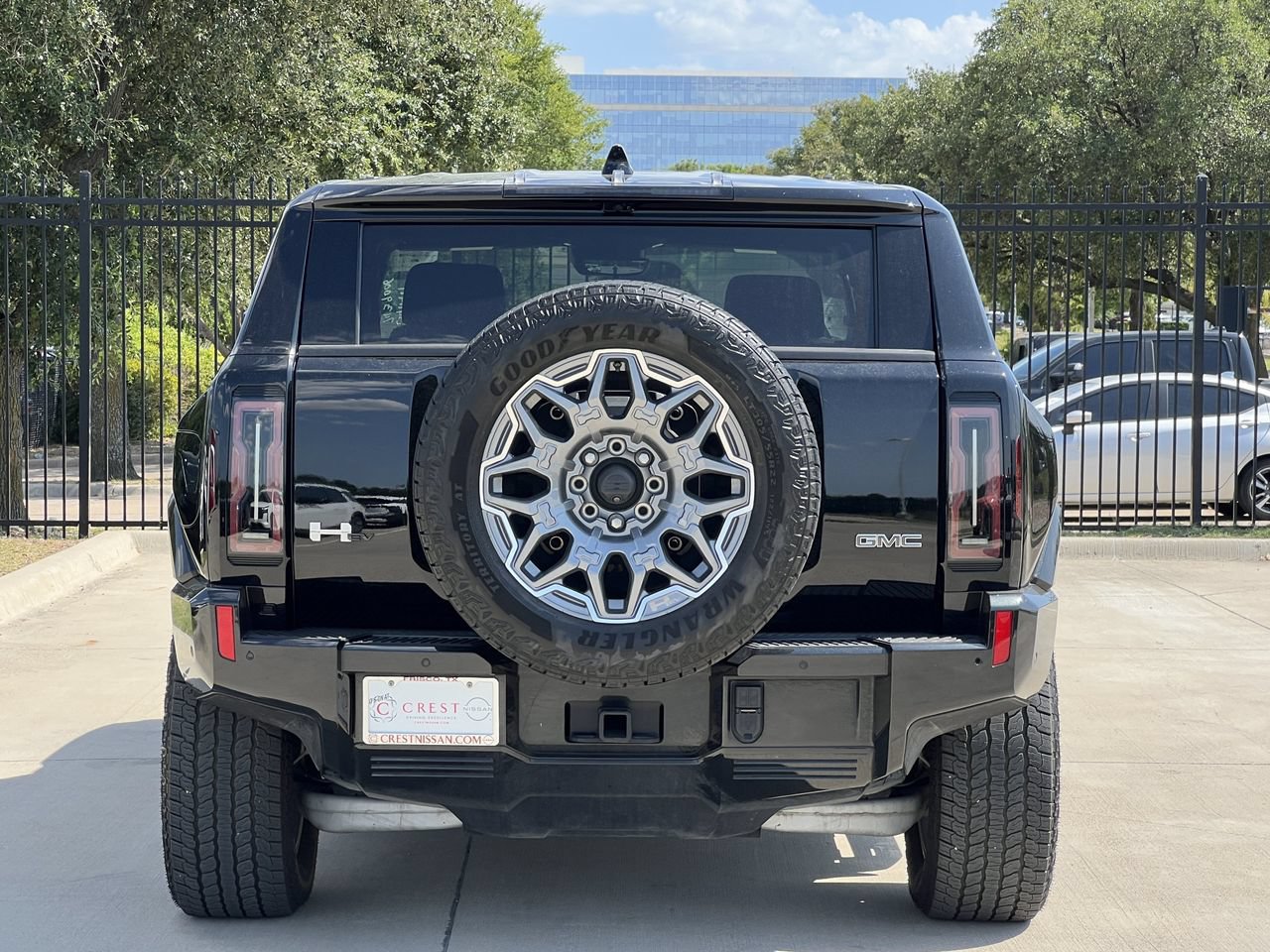Used 2025 GMC Hummer EV 3X AWD/4WD image 4