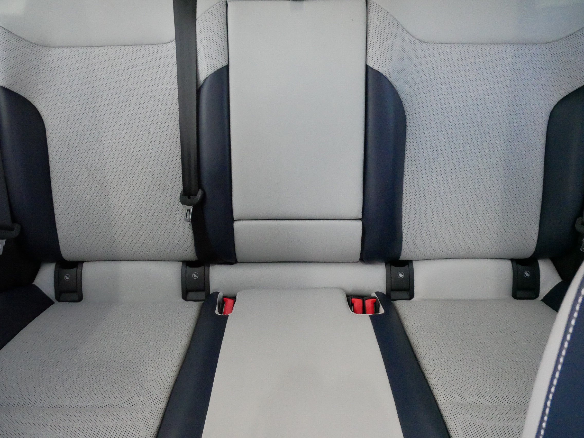 Certified 2025 Volkswagen ID.4 Pro S AWD/4WD image 13