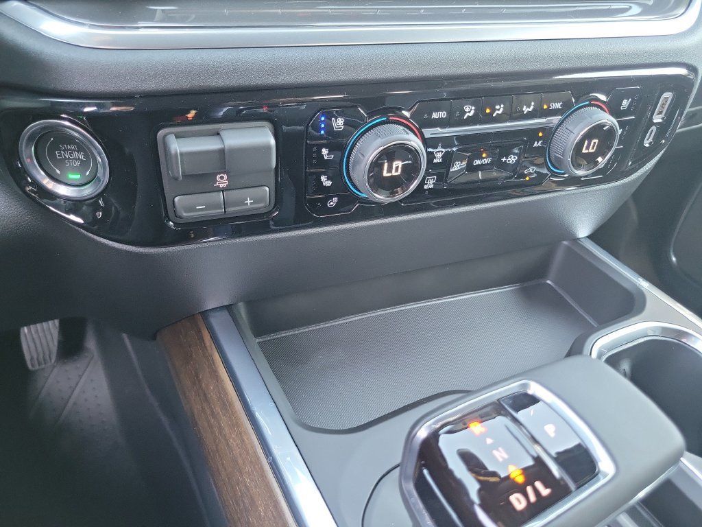 New 2026 Chevrolet Silverado 1500 High Country w/ Midnight Edition AWD/4WD image 10