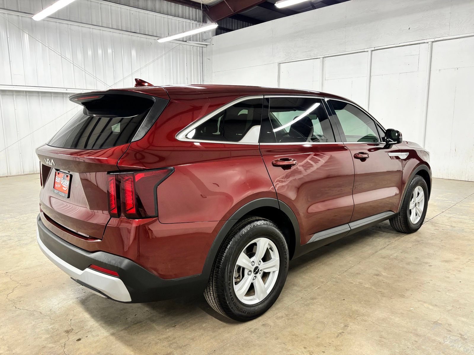Used 2025 Kia Sorento LX FWD image 7