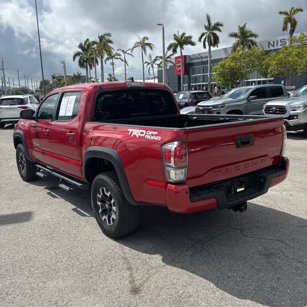 Used 2022 Toyota Tacoma TRD Off-Road w/ Technology Package image 3