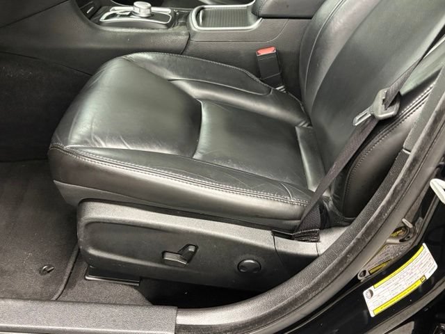 Used 2022 Chrysler 300 Touring L RWD image 15