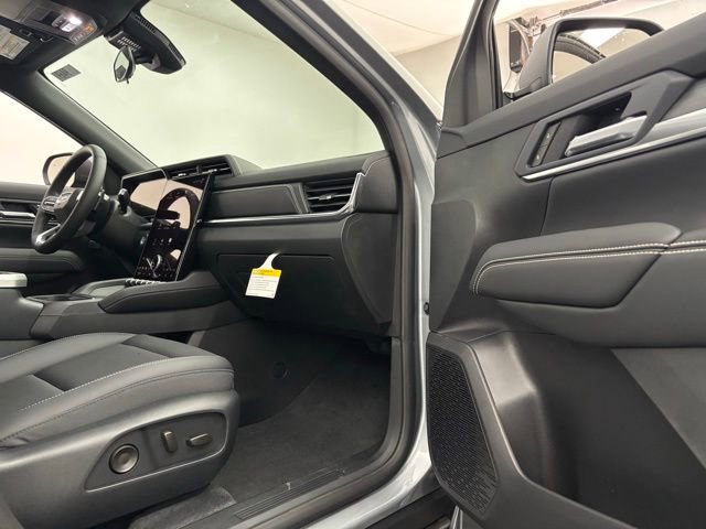 New 2026 GMC Terrain Elevation w/ Elevation Premium Package image 33